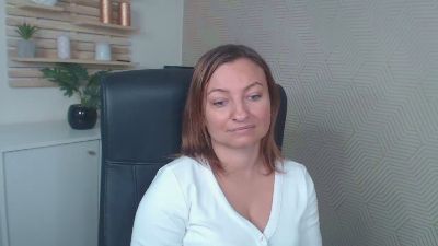 1Angela39 from Germany