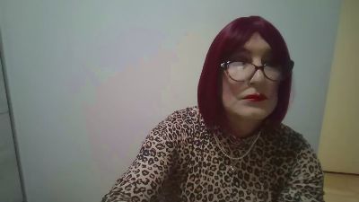AnnaTravhot from Italy