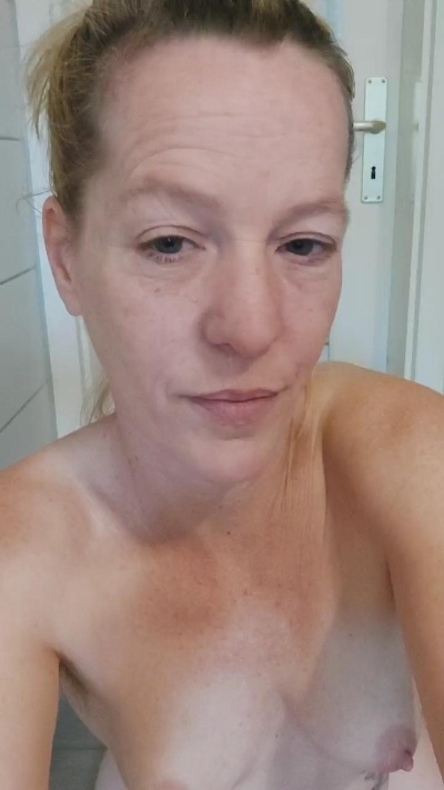 BlueEye_Girl from Germany