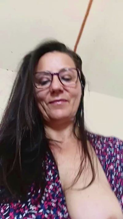 HAIRYPUSSYLIPS from France