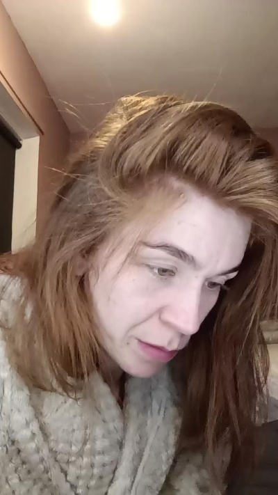 Housewife_Kirst from United Kingdom