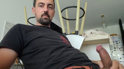Johnbel96_ from France