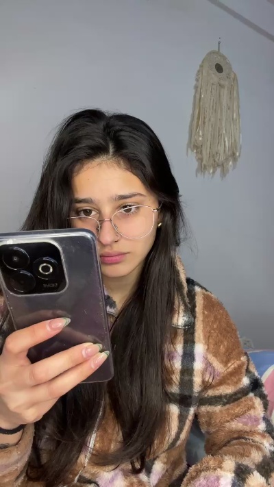 Maddydoll from Argentina