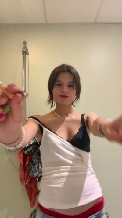 Princesashakira from France