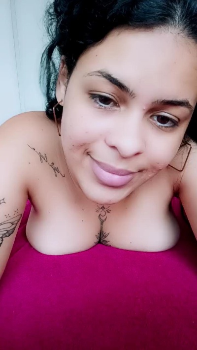 Rayaneolliver from Brazil