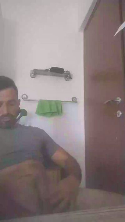 Roniq from Italy