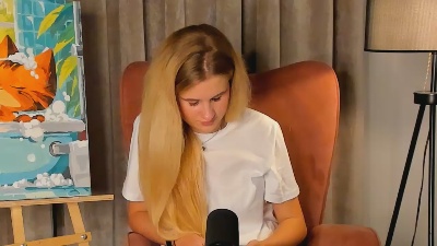 TianaLozey from Poland