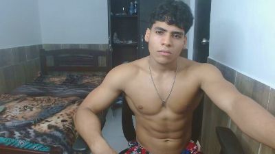 TylerGolt823 from Colombia