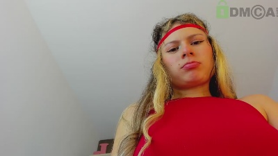 XXAmelieXX from France