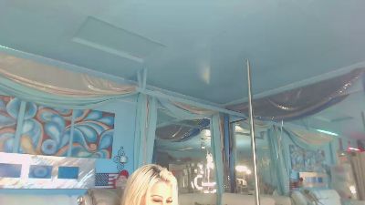 adrianna_fox from United States