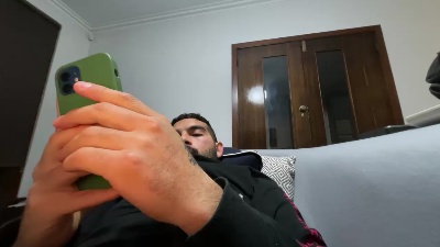 joshua_bi from Australia
