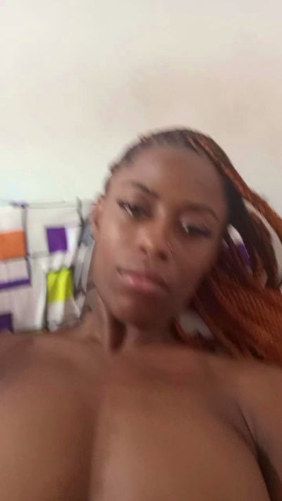 lesly_model from Colombia