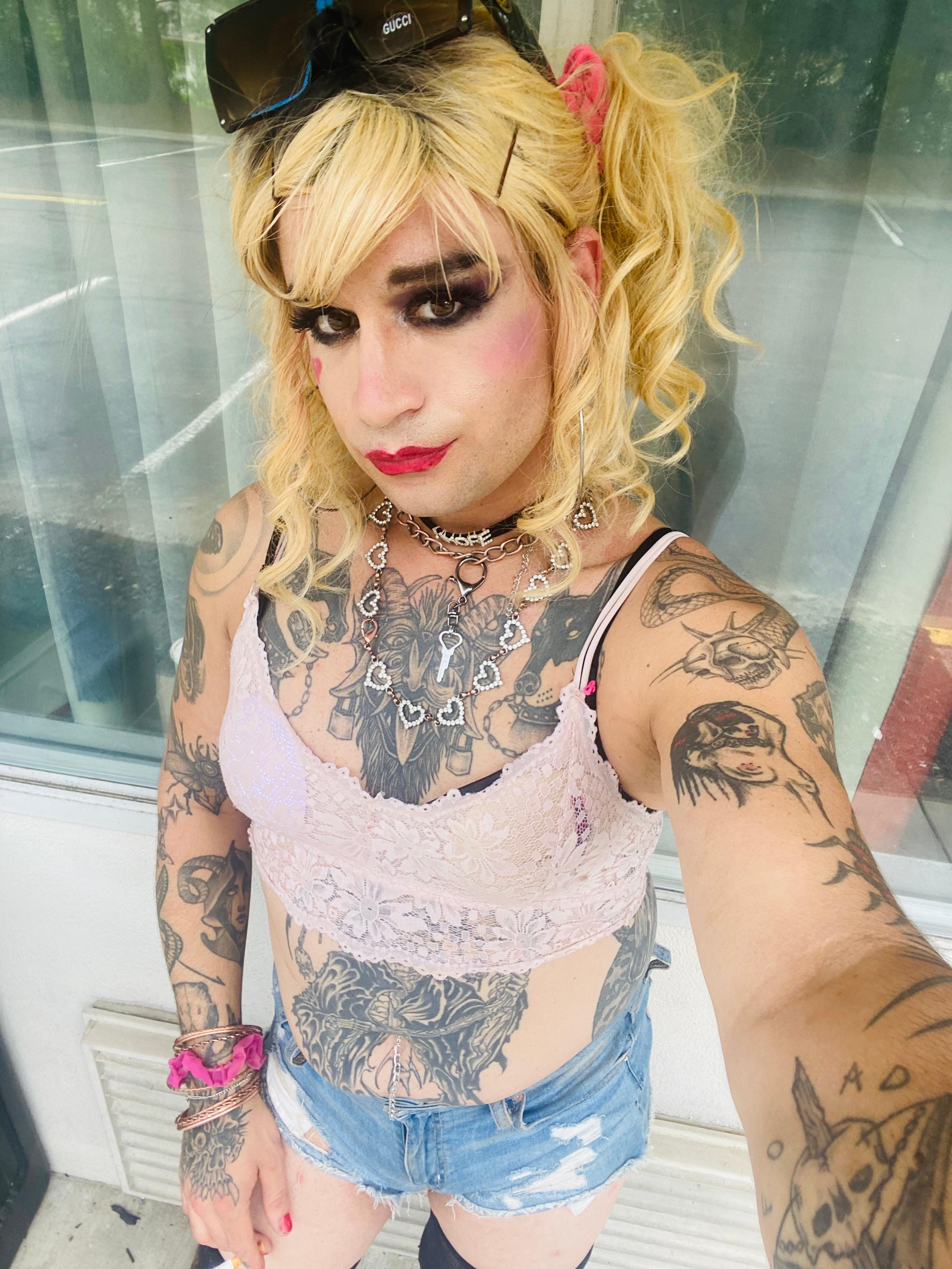 lianasissyslut from United States