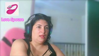 lina_maria98 from Colombia
