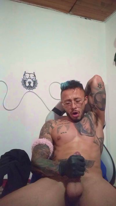 sebastian_horny from Colombia